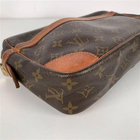 louis vuitton cosmetic bag price|louis vuitton vintage cosmetic bag.